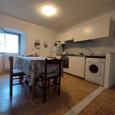 Appartamento A Fosdinovo Exterior photo